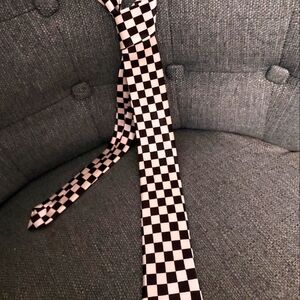 Unique check patterned tie